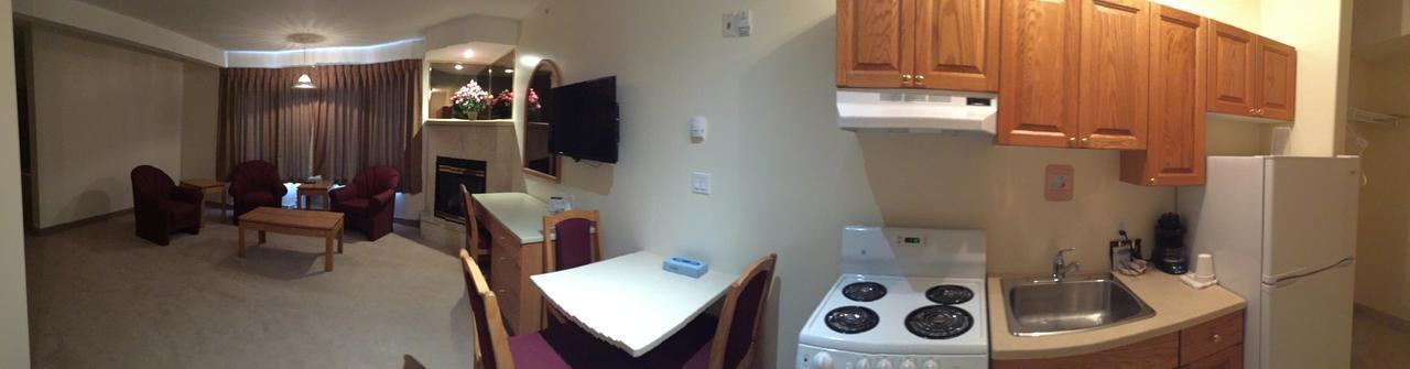 New Imperial Suites Whitecourt Extérieur photo