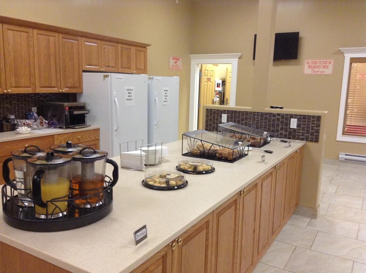 New Imperial Suites Whitecourt Extérieur photo