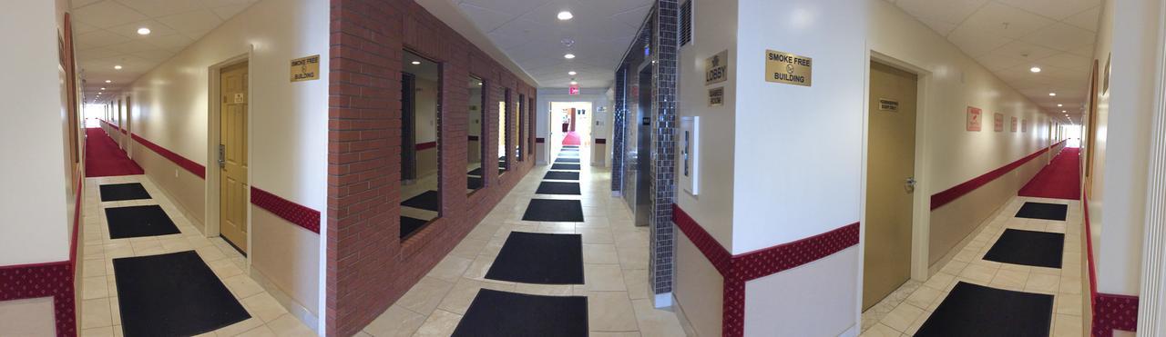 New Imperial Suites Whitecourt Extérieur photo