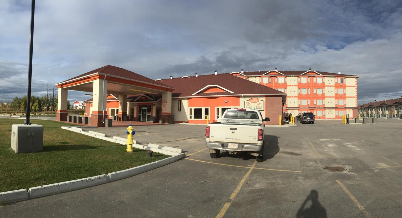 New Imperial Suites Whitecourt Extérieur photo