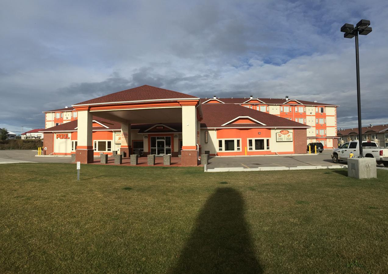 New Imperial Suites Whitecourt Extérieur photo
